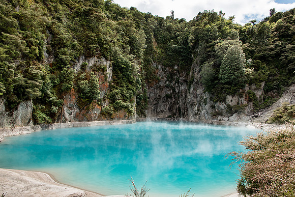 Waimangu Volcanic Valley